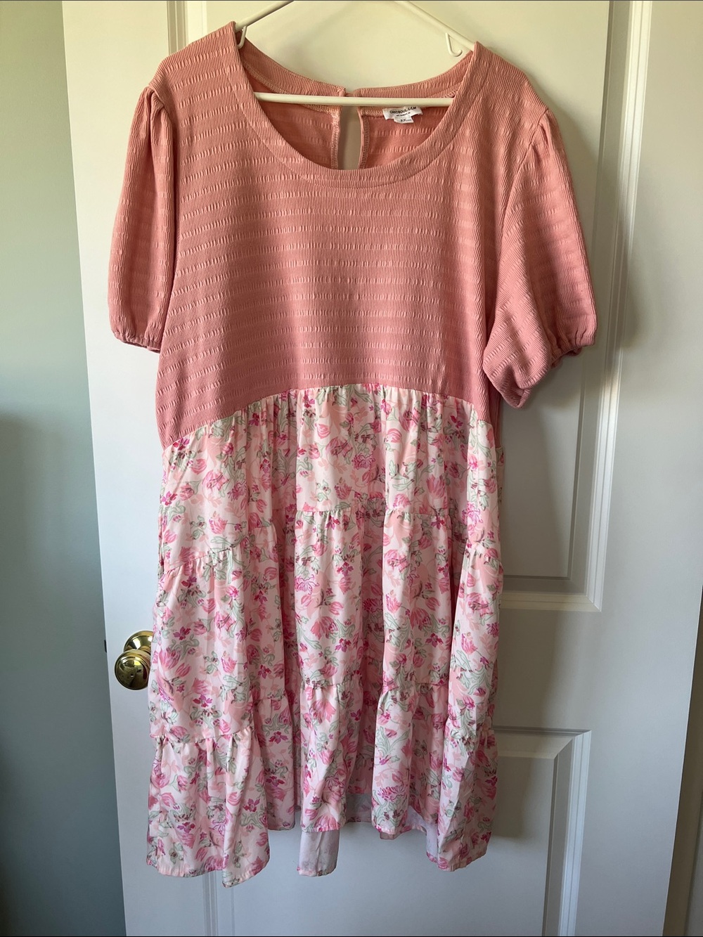 Woman’s Pink Two-Tone Floral Tiered Dress